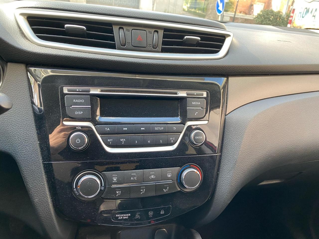 Nissan Qashqai 1.2 DIG-T N-Connecta 115cv NEOPATENTATI!!!