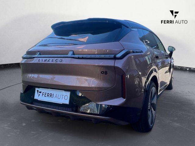 LYNK & CO 08 PHEV More