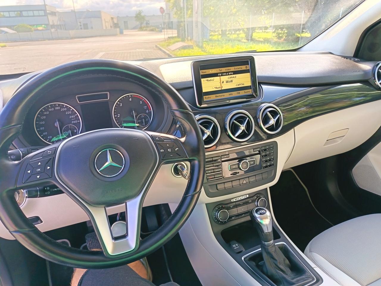 Mercedes-benz B 180 CDI BlueEFFICIENCY Executive