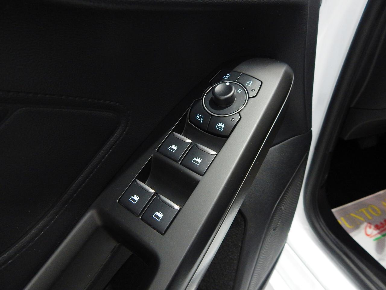 Ford Focus SW 1.5 ecoblue ST-Line 120cv Aut. NAVI-CARPLAY-PARK-LED