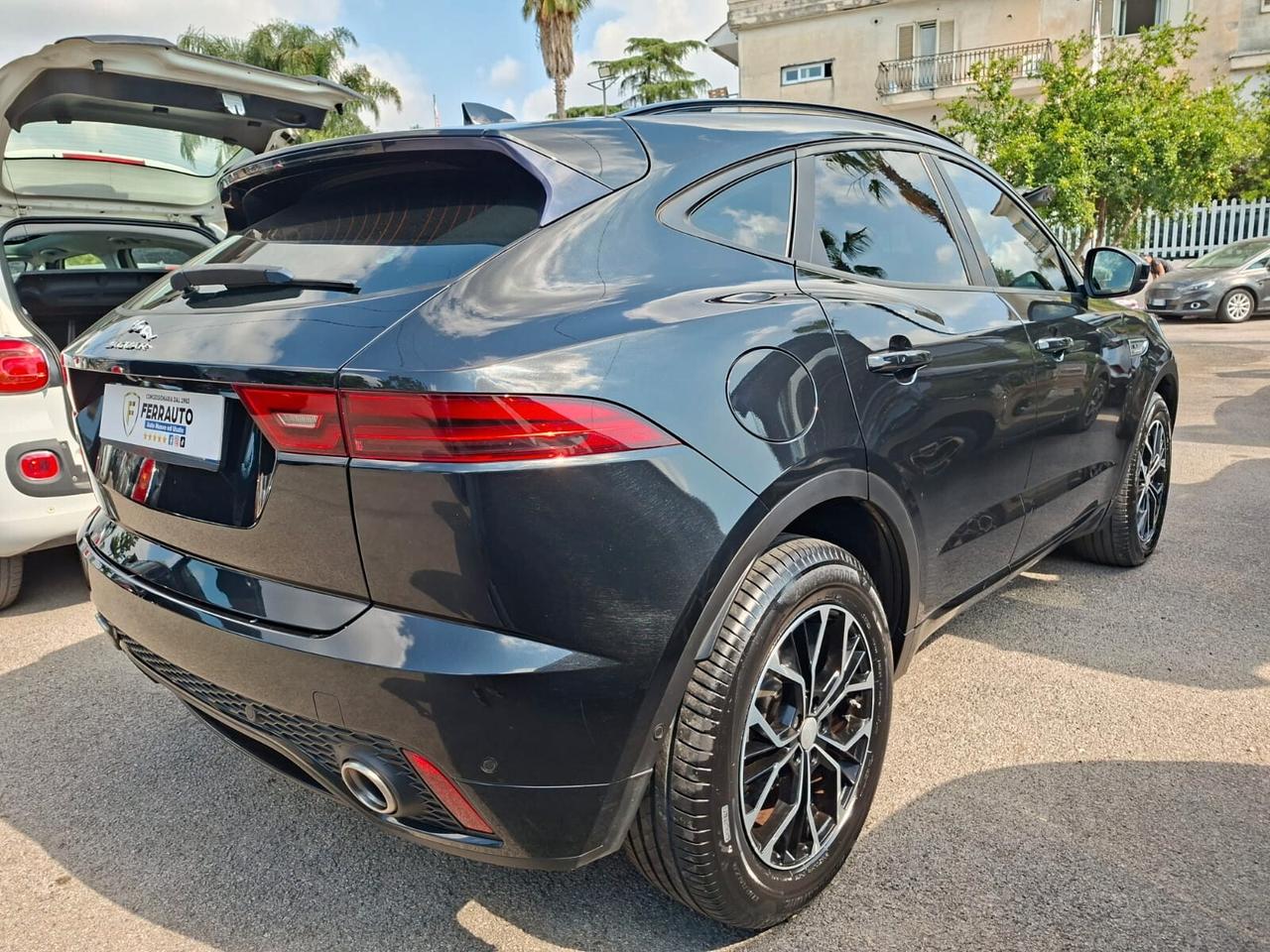 Jaguar E-Pace 2.0D 150 CV AWD aut. R-Dynamic
