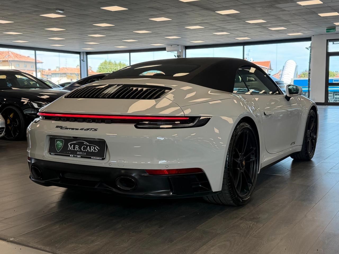 Porsche 911 Carrera 4 GTS Cabriolet