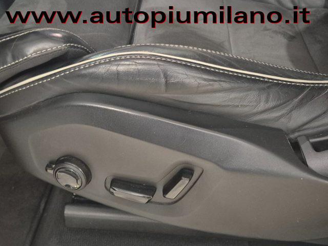 VOLVO XC90 B5 (d) AWD Geartronic 7 posti R-design