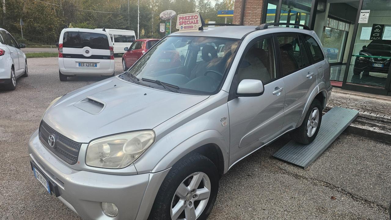 Toyota RAV 4 RAV4 2.0 Tdi D-4D cat 5 porte Sol