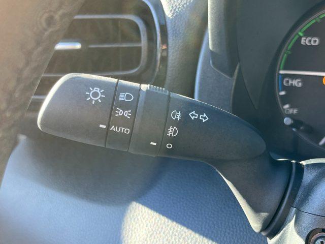 TOYOTA Yaris 1.5 Hybrid 5 porte Active