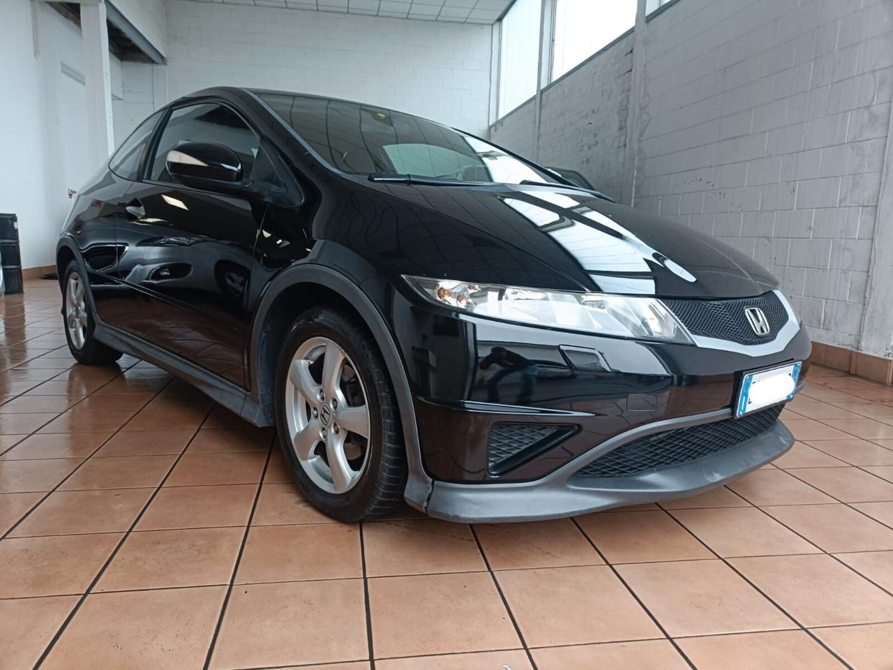 Honda Civic 3p 1.4 i-vtec Type-S (spyce), adatta anche a neop.