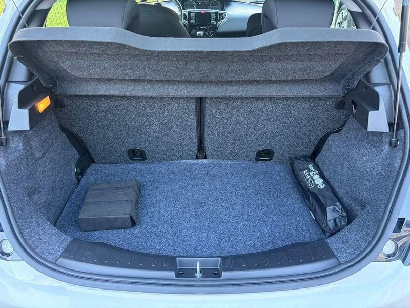 Lancia Ypsilon 0.9 Twinair 70cv metano Ecochic Gold