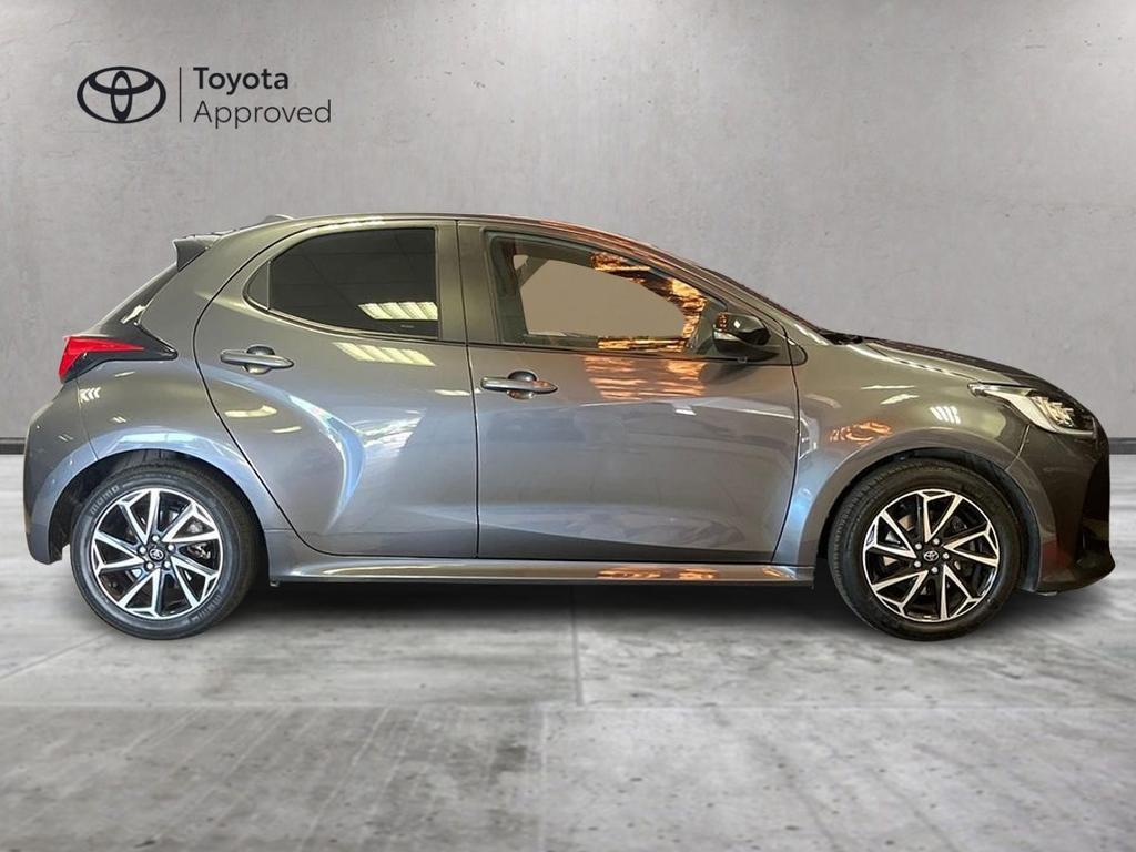Toyota Yaris 1.5 hybrid Lounge