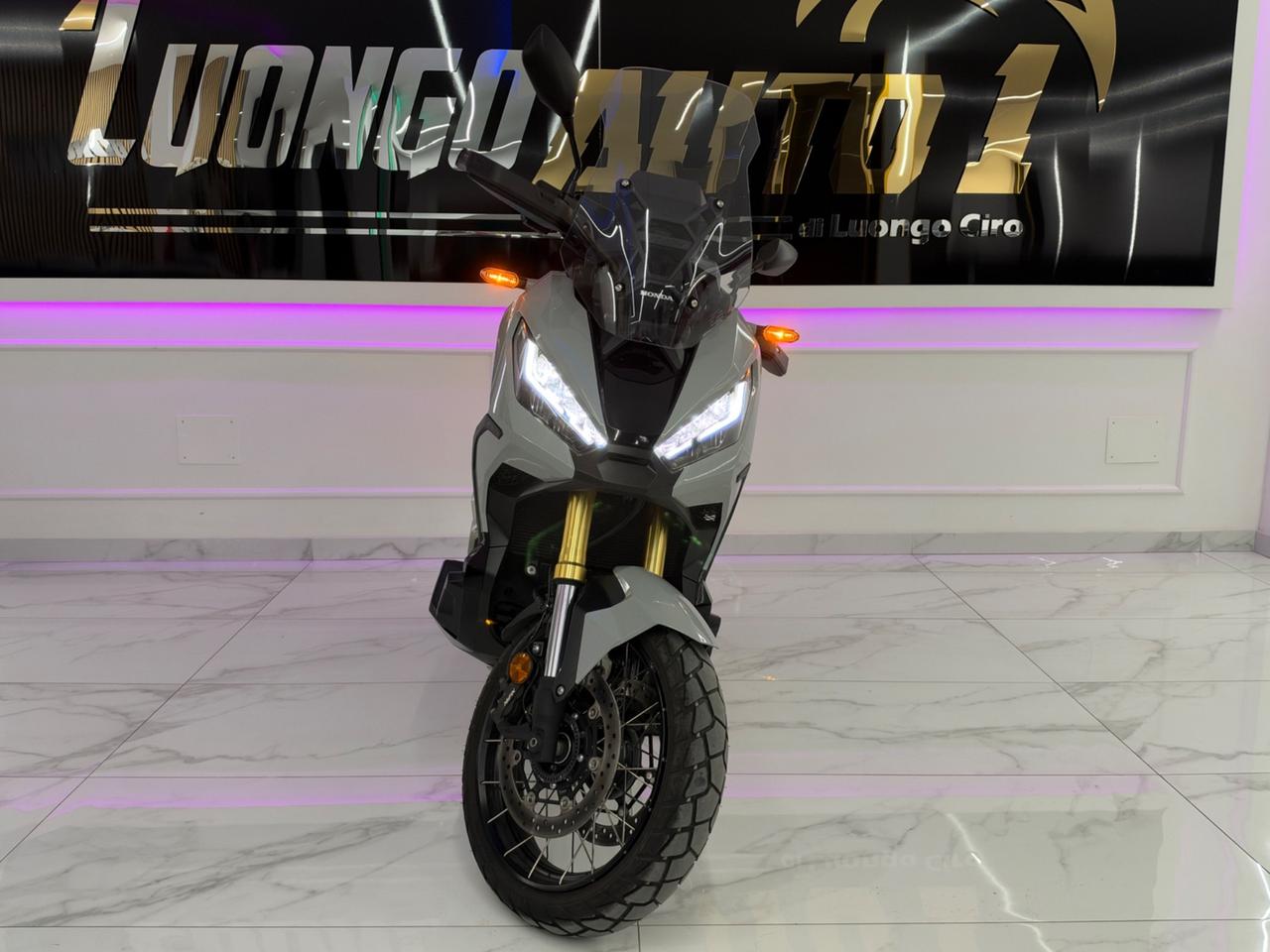 Honda X-ADV 750 DCT Special Color