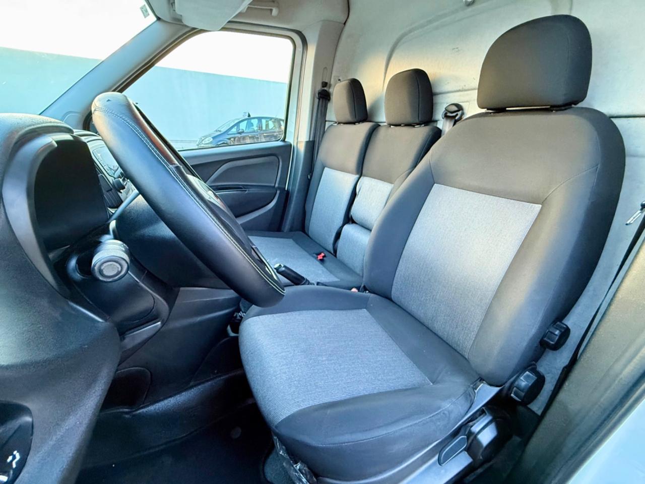 Fiat Doblo 1.3 MJT Cargo Lamierato SX 3 Posti Autocarro