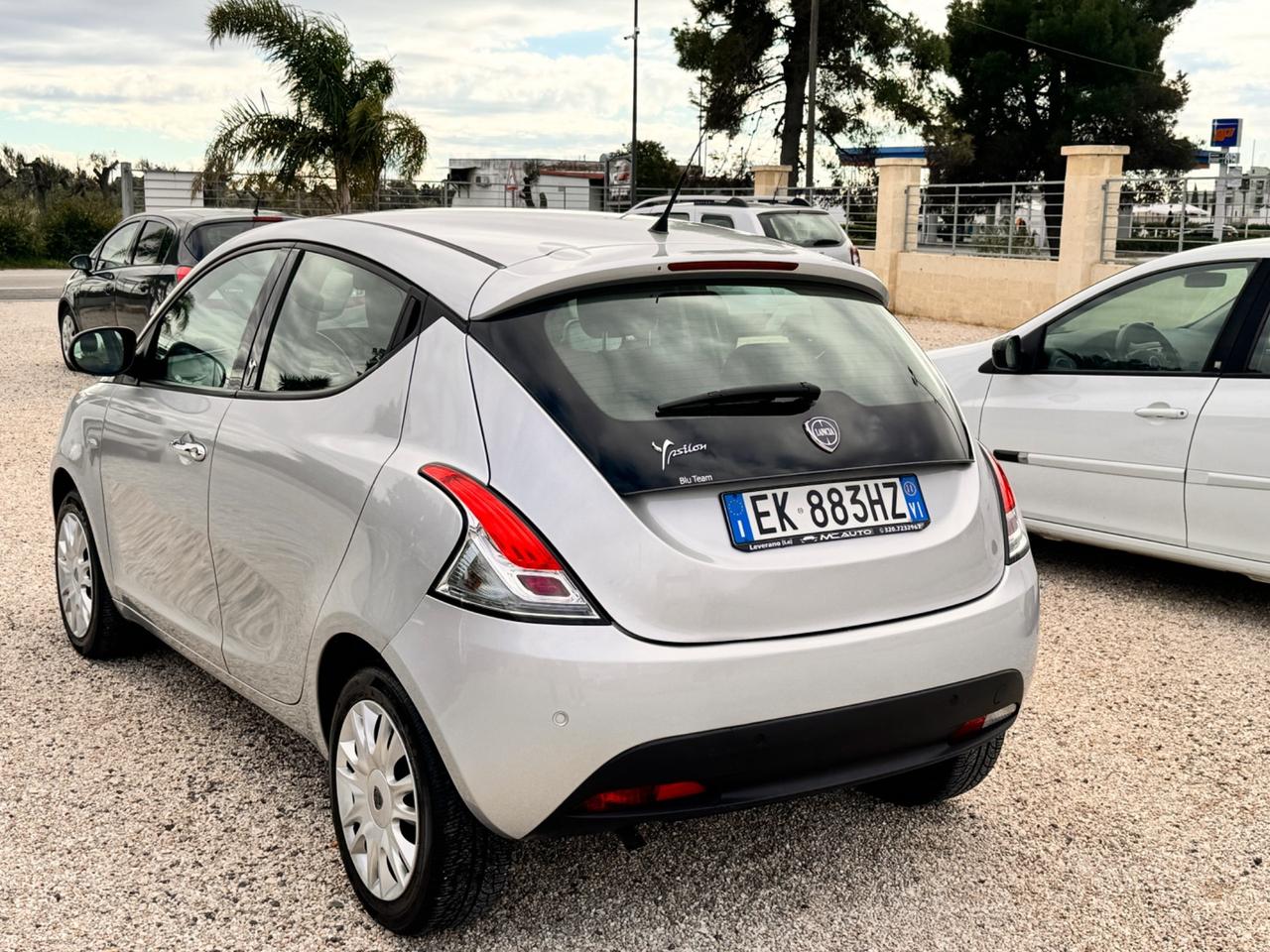 Lancia Ypsilon 0.9 TwinAir 85 CV 5 porte S&S Gold