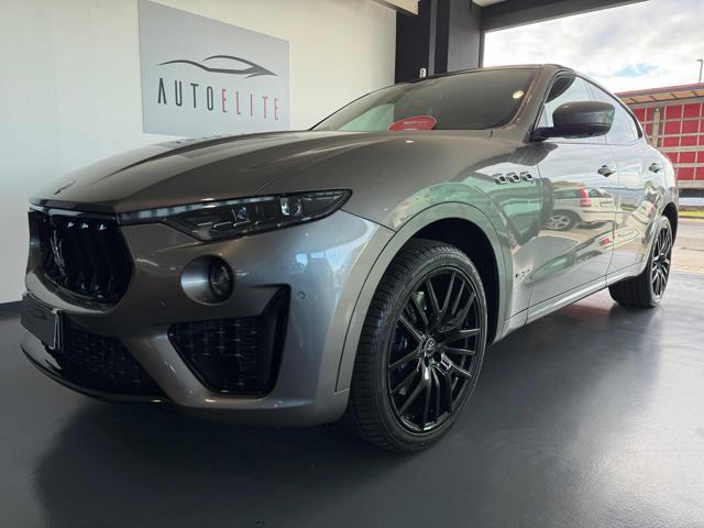 MASERATI Levante V6 Diesel 275 CV AWD Gransport Black Tetto,