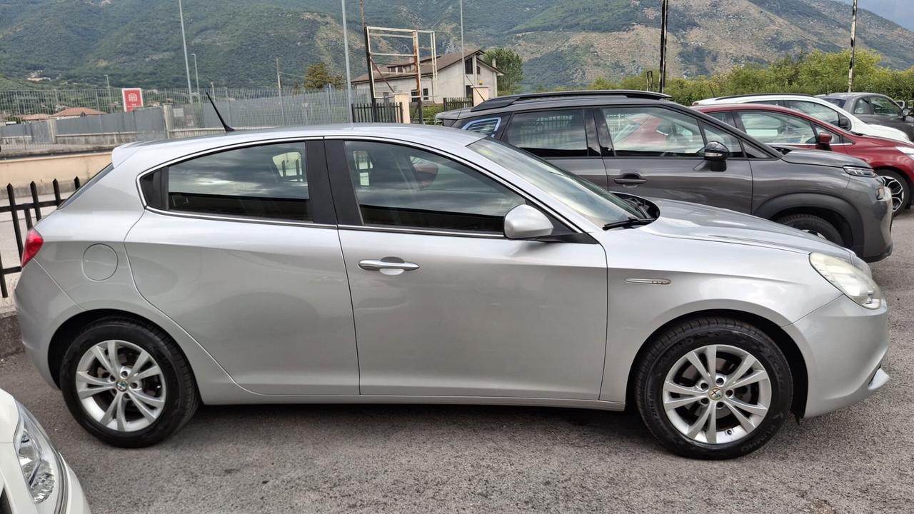 Alfa Romeo Giulietta 1.6 JTDm-2 105 CV Progression