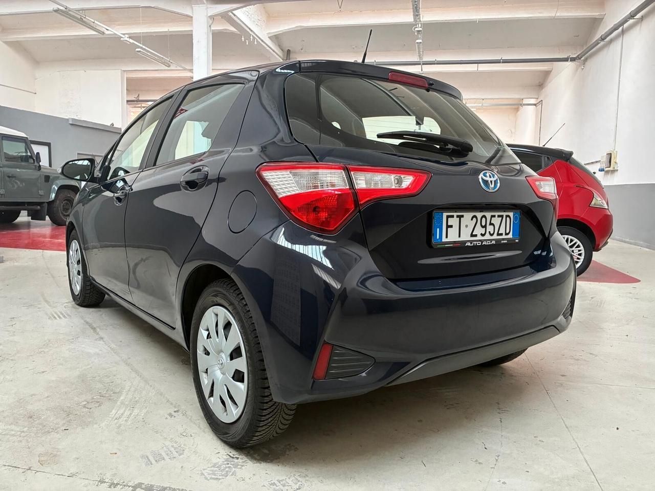 Toyota Yaris TREND GREY EDITION