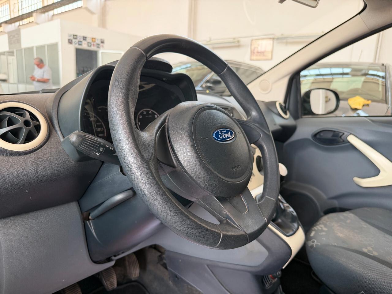 Ford Ka 1.2 8V 69CV Titanium