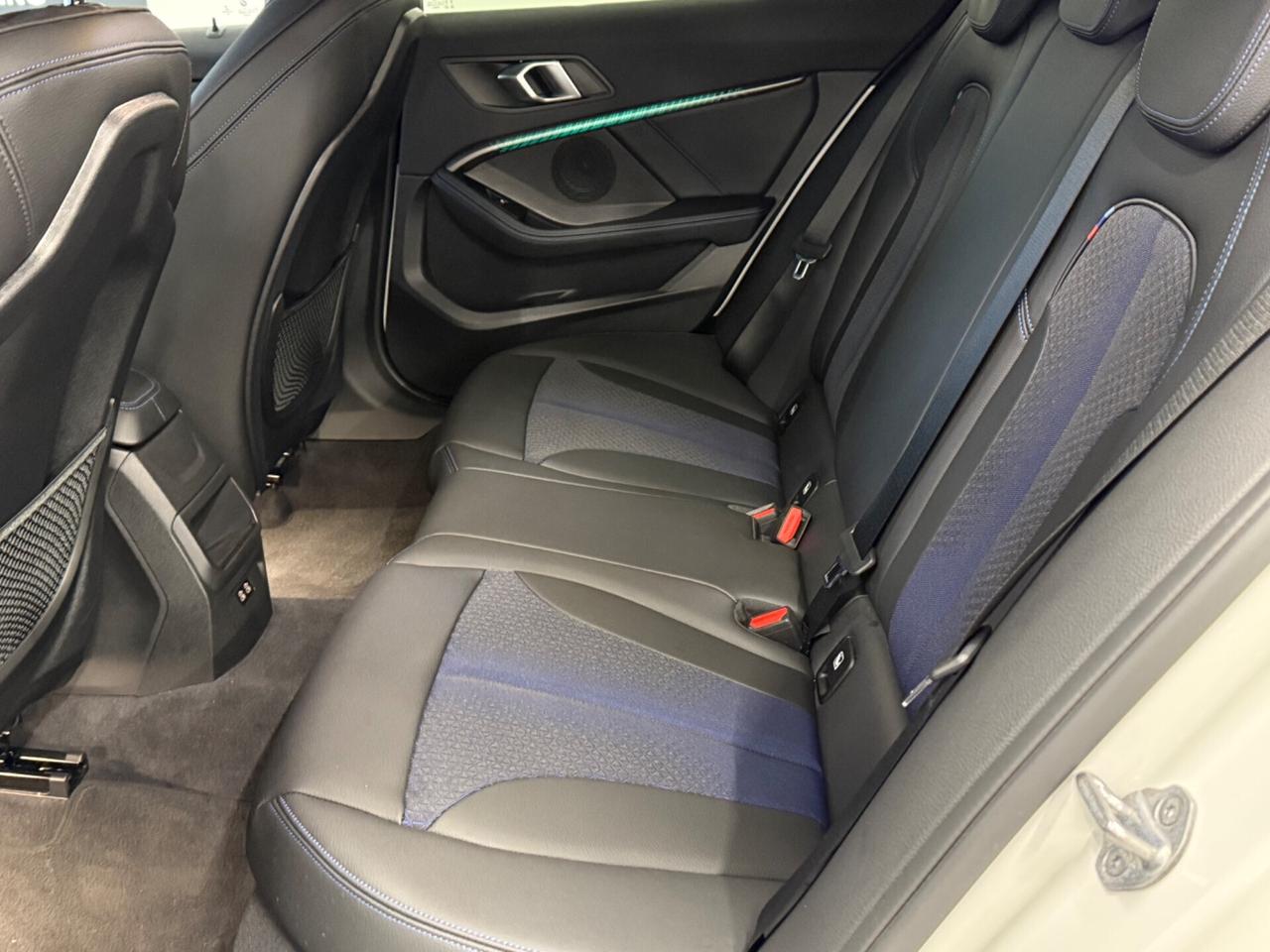 Bmw 118 118i 5p. Msport