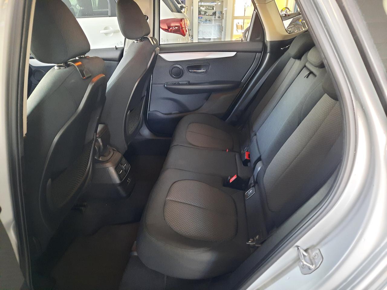 Bmw 2er Active Tourer 218d xDrive Business