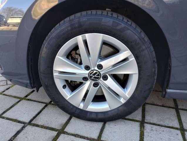 Volkswagen Golf Variant Golf VIII 2020 Variant 2.0 tdi Life 115cv dsg