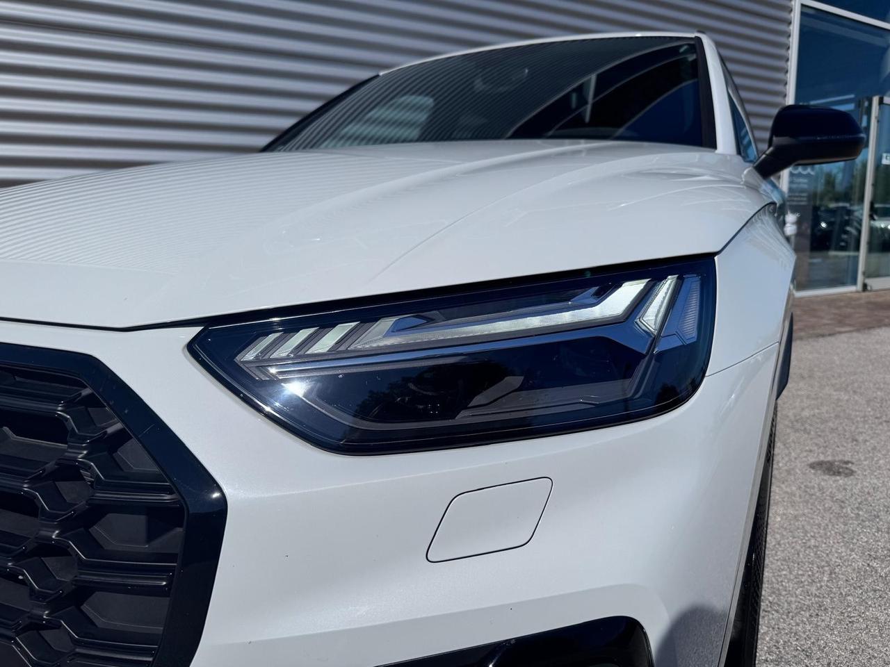 AUDI Q5 50 TFSIe S-TRONIC QUATTRO IDENTITY BLACK