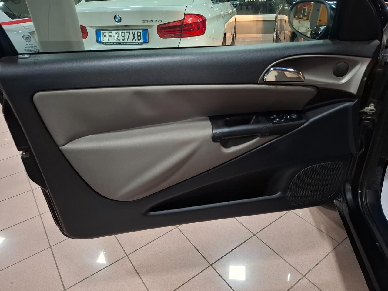 Lancia Ypsilon 1.2 benzina Neopatentati