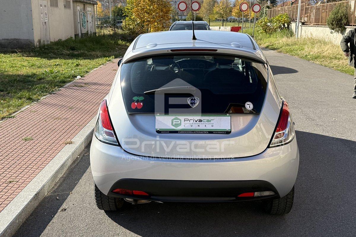 LANCIA Ypsilon 1.2 69 CV 5 porte Gold