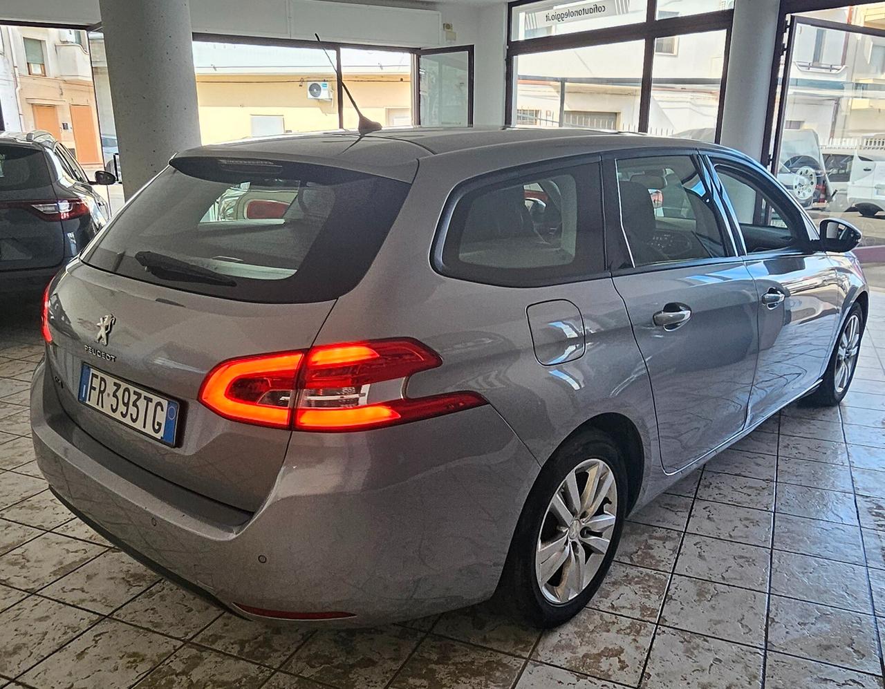 Peugeot 308 BlueHDi 130 S&S SW Active