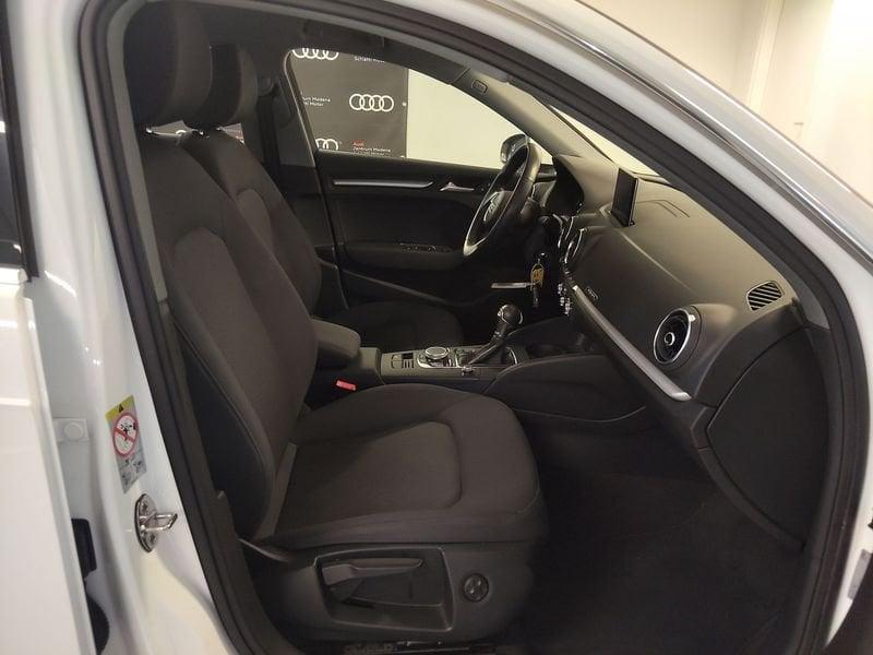 Audi A3 A3 Sportback 30 1.5 g-tron Admired 131cv s-tronic
