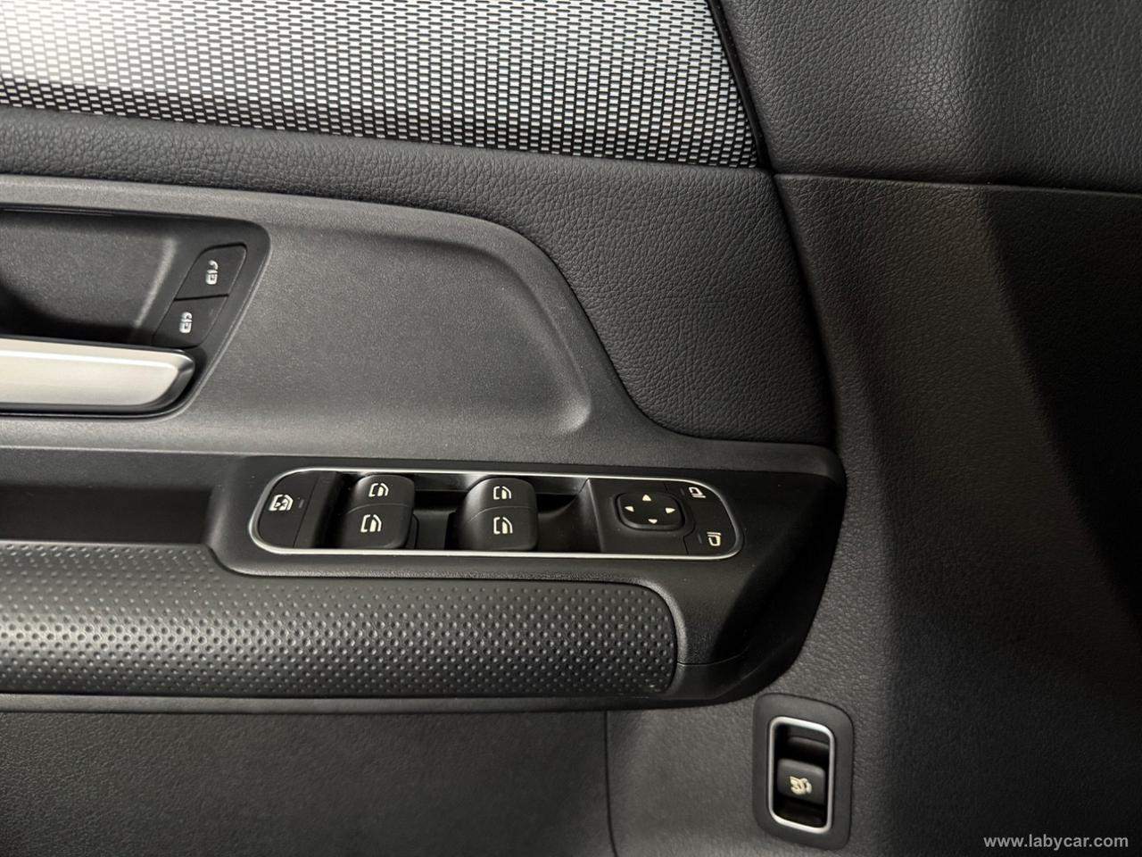 MERCEDES-BENZ GLA 200 d Automatic Sport FARI FULL LED - CARPLAY