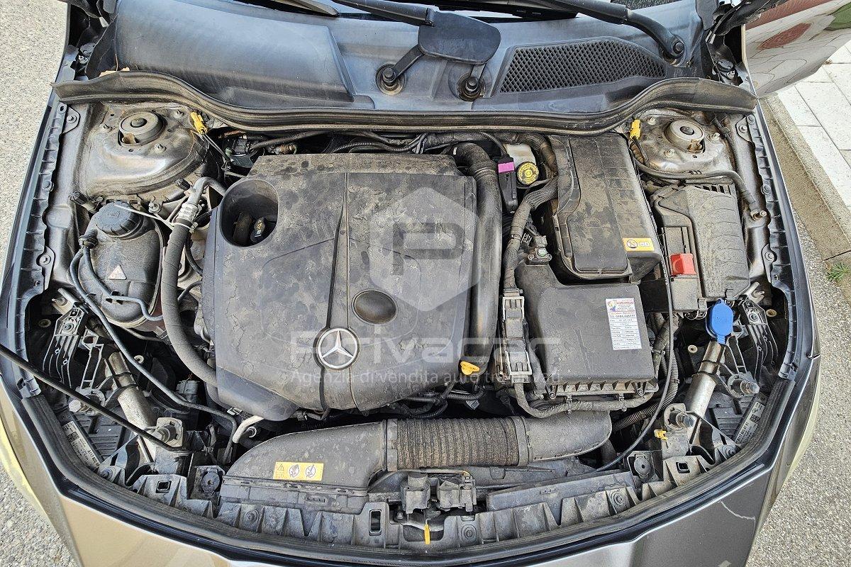 MERCEDES CLA 200 d S.W. Automatic Premium