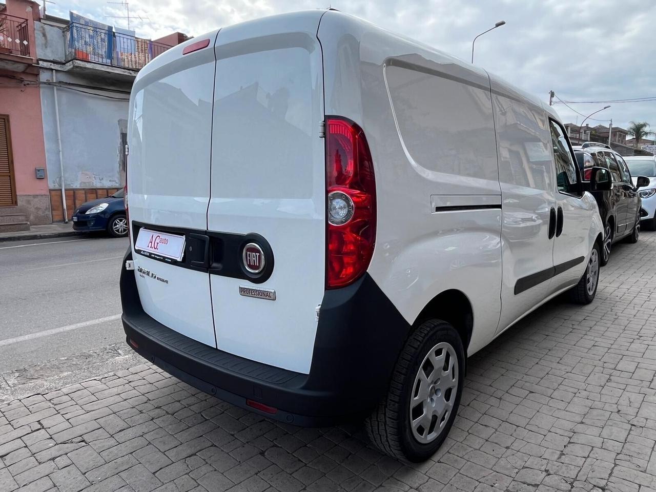 Fiat Doblo 1.6 MJT 105CV PL-TN Cargo MAXI Lounge DOPPIA PARTE LATERALE