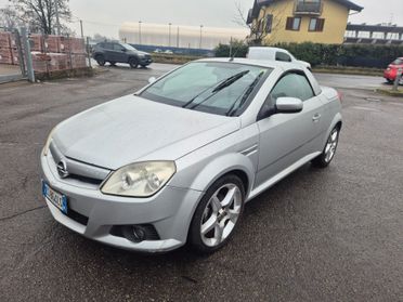 Opel Tigra TwinTop 1.4 16V First Edition