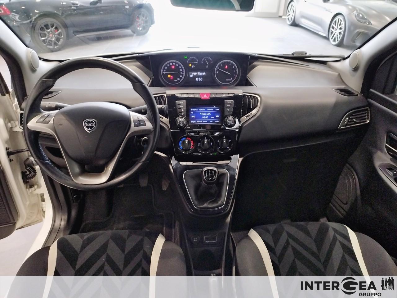 LANCIA Ypsilon 1.2 Gold 69cv my16
