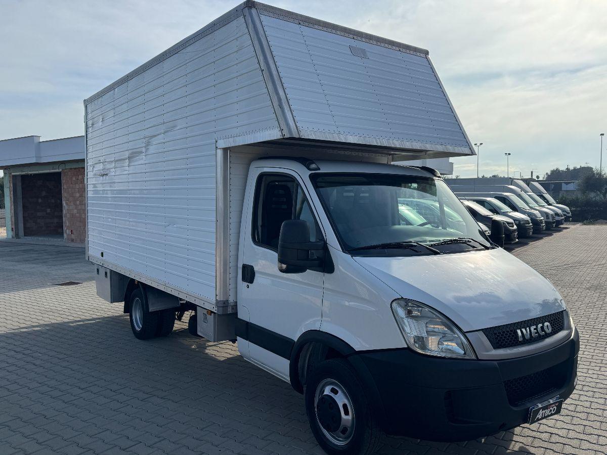 IVECO Daily 35C17 3.0 Furgonatura in alluminio 4.8 Metri