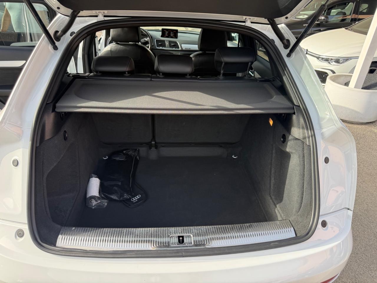 Audi Q3 2.0 tdi 177cv S-Line S-Tronic Quattro