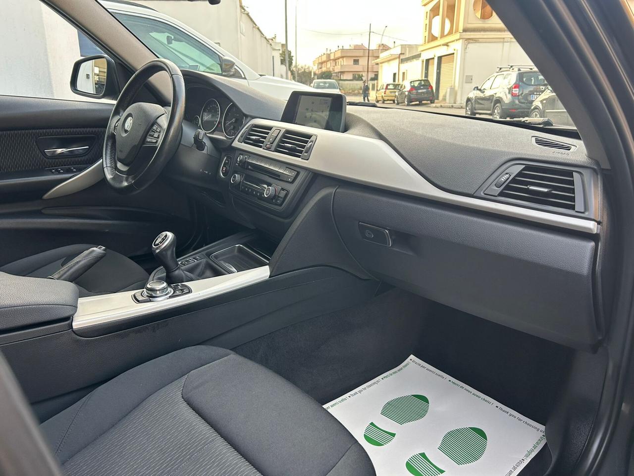 Bmw 318d 2.0 143Cv TOURING XDRIVE NAVI-2015