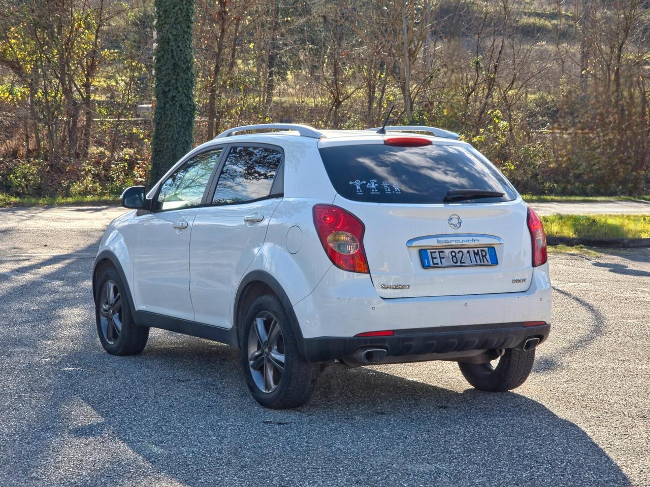 Ssangyong Korando 2.0 e-XDi 175 CV 2WD AT Classy 2011-E5 Automatico