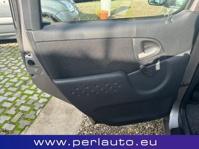 TOYOTA Yaris Verso 1.4 Tdi D-4D Sol '03