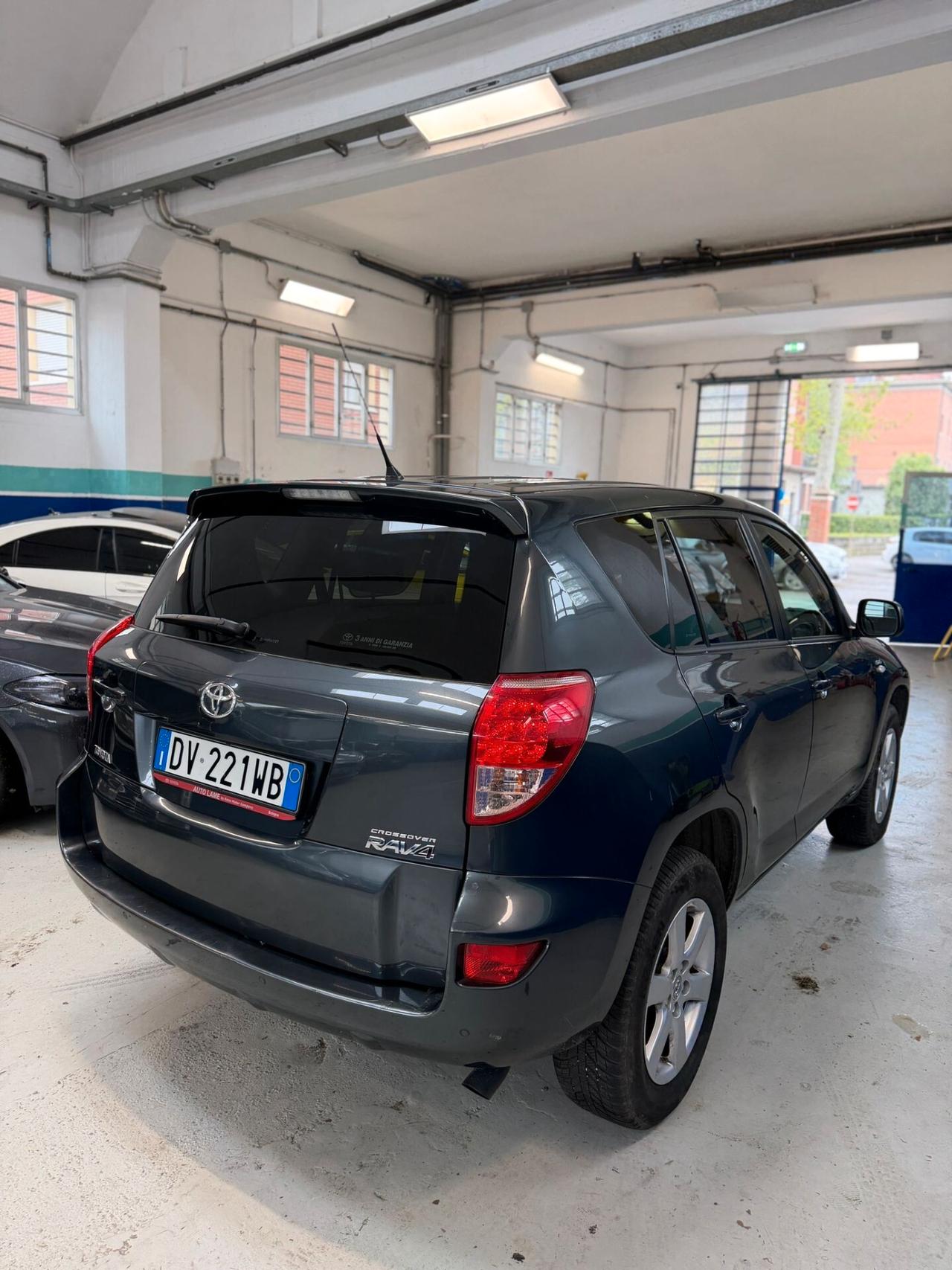 Toyota RAV 4 RAV4 Crossover 2.2 D-4D 150 CV DPF Luxury