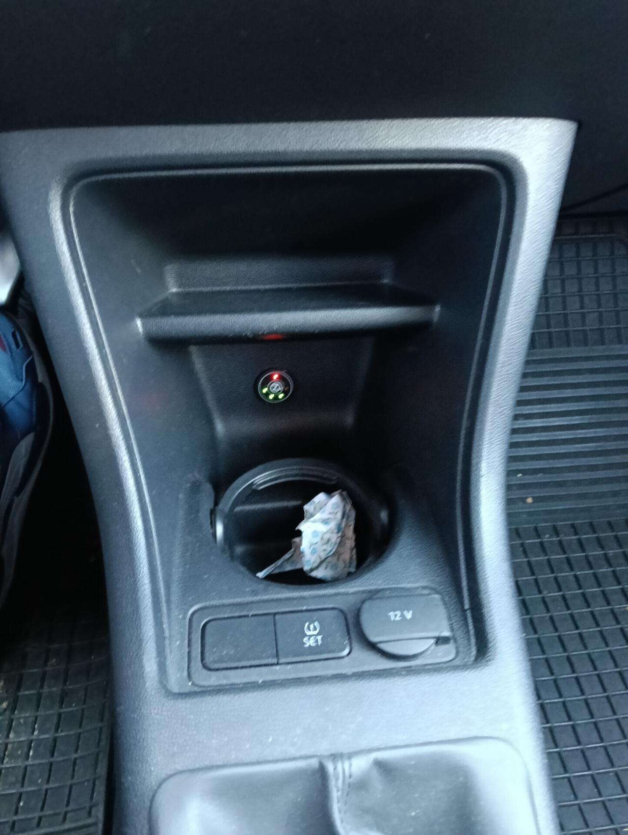 Seat Mii 1.0 68 CV Gpl Chic Ecofuel