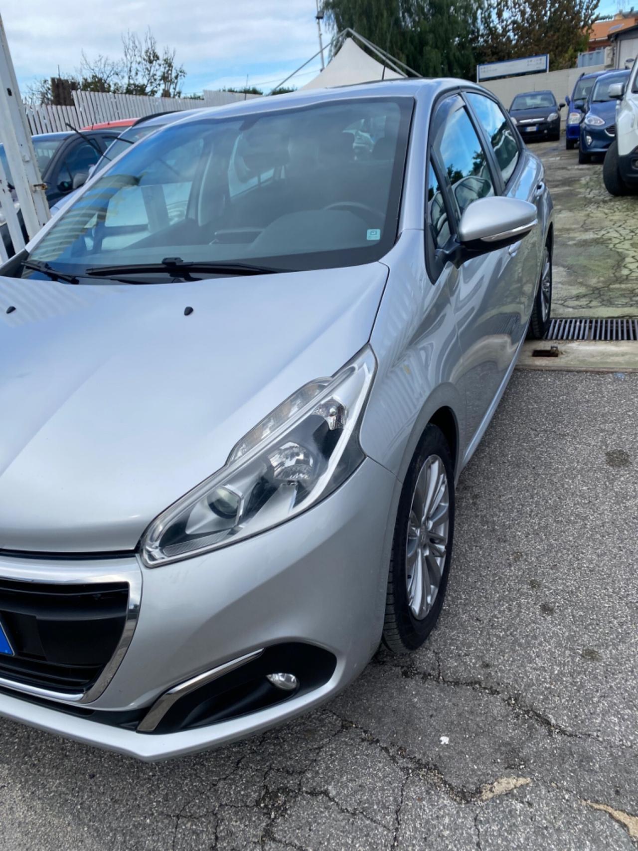 Peugeot 208 BlueHDi 75 5 porte Allure