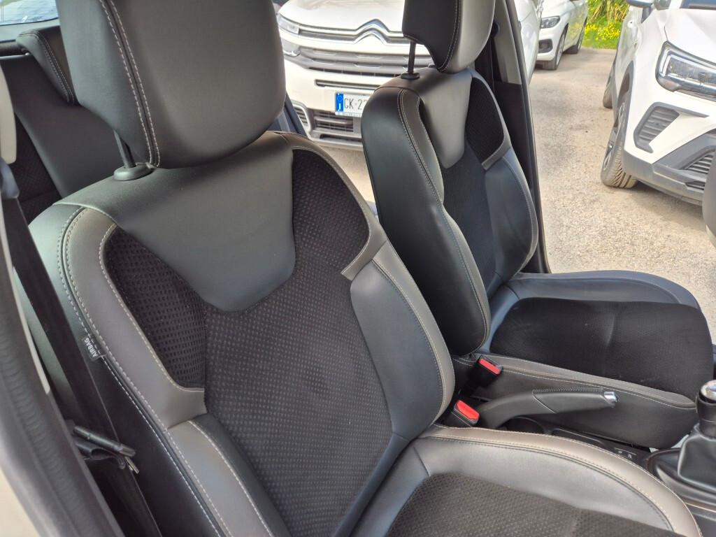 Renault Clio 1.5 dCi N1 AUTOCARRO LED NAVI CAMERA