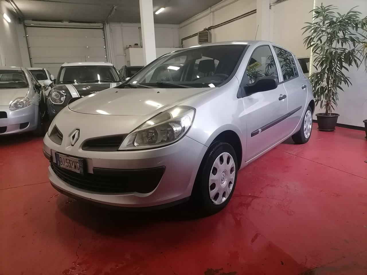 Renault Clio 1.2 16V 65CV 5 porte