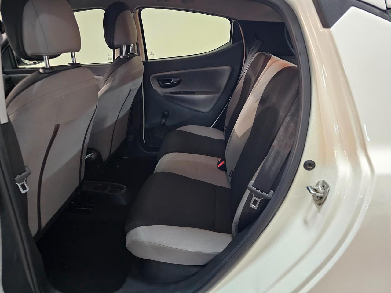 Lancia Ypsilon 0.9 TwinAir 85 CV 5 porte Metano Ecochic Gold