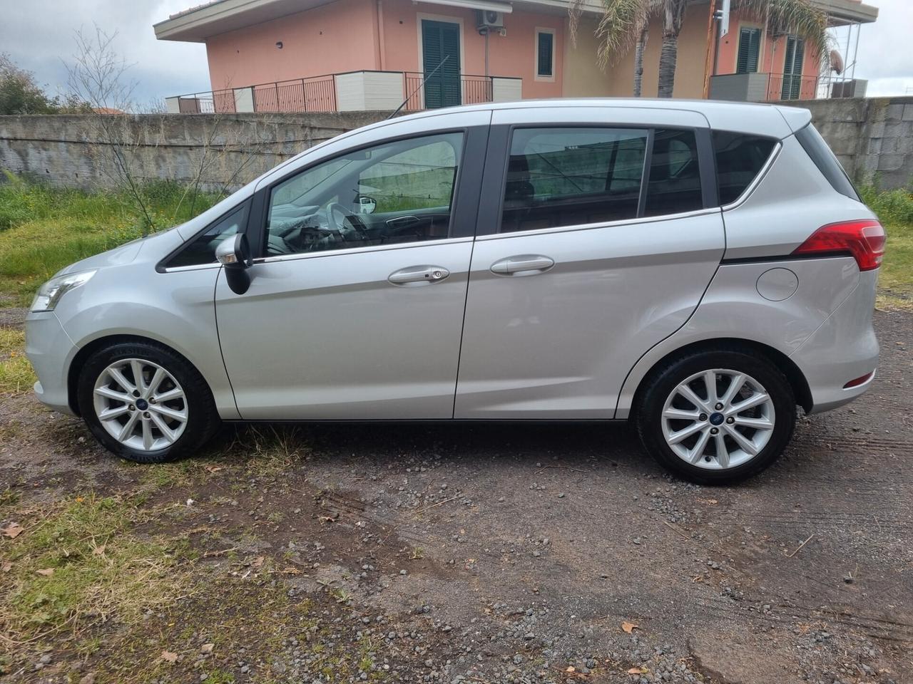 Ford B-Max 1.5 TD Con SOLO Km 60.000 del 2017