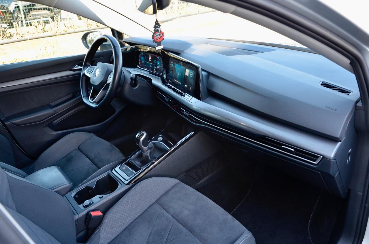 VOLKSWAGEN GOLF 1.5 TSI EVO STYLE 130cv 5p, UNICOPROPRIETARIO, UFF ITALIANA, SERVICE VW, BOLLO 1/27, IQ LED, RETROCAMERA, PERMUTE