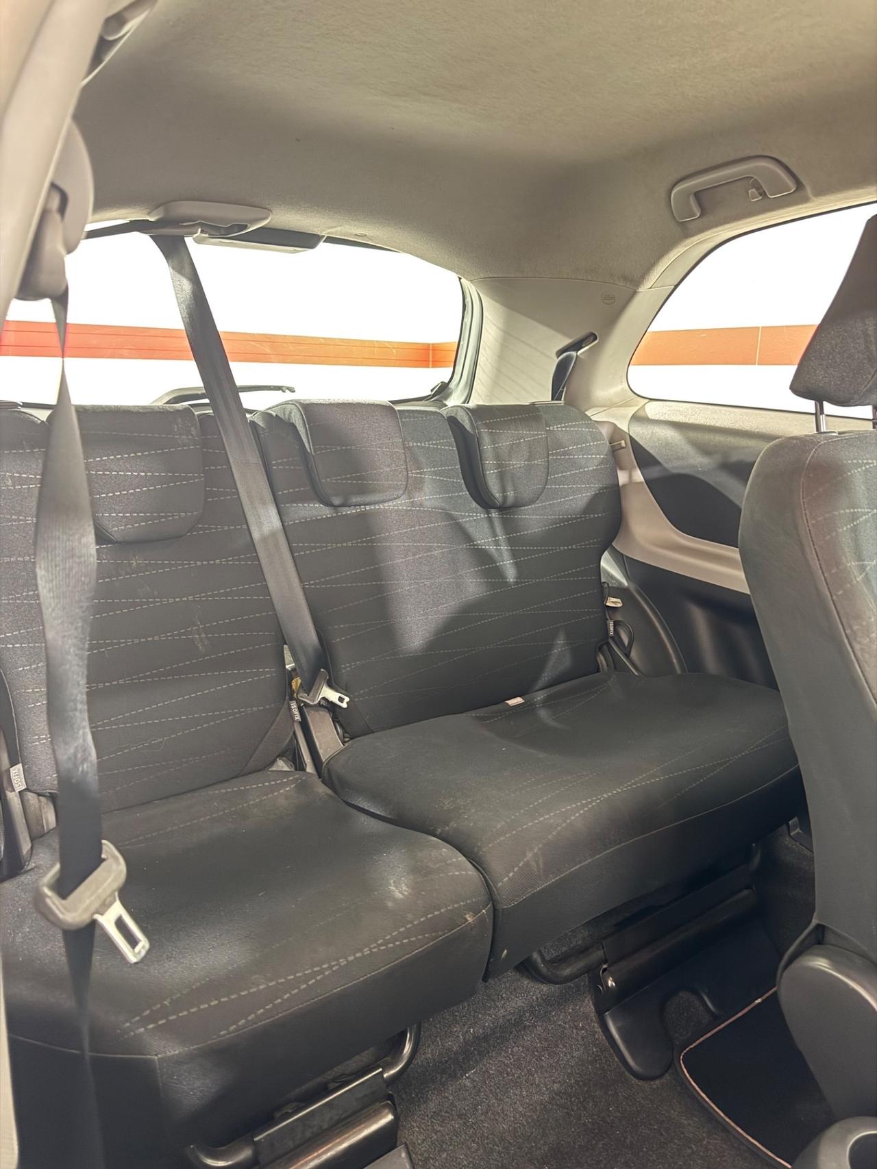 Toyota Yaris 1.0 3 porte Navi NEOPATENTATI - NAVIGATORE CON COLLEGAMENTO TELEFONO - GOMME NUOVE