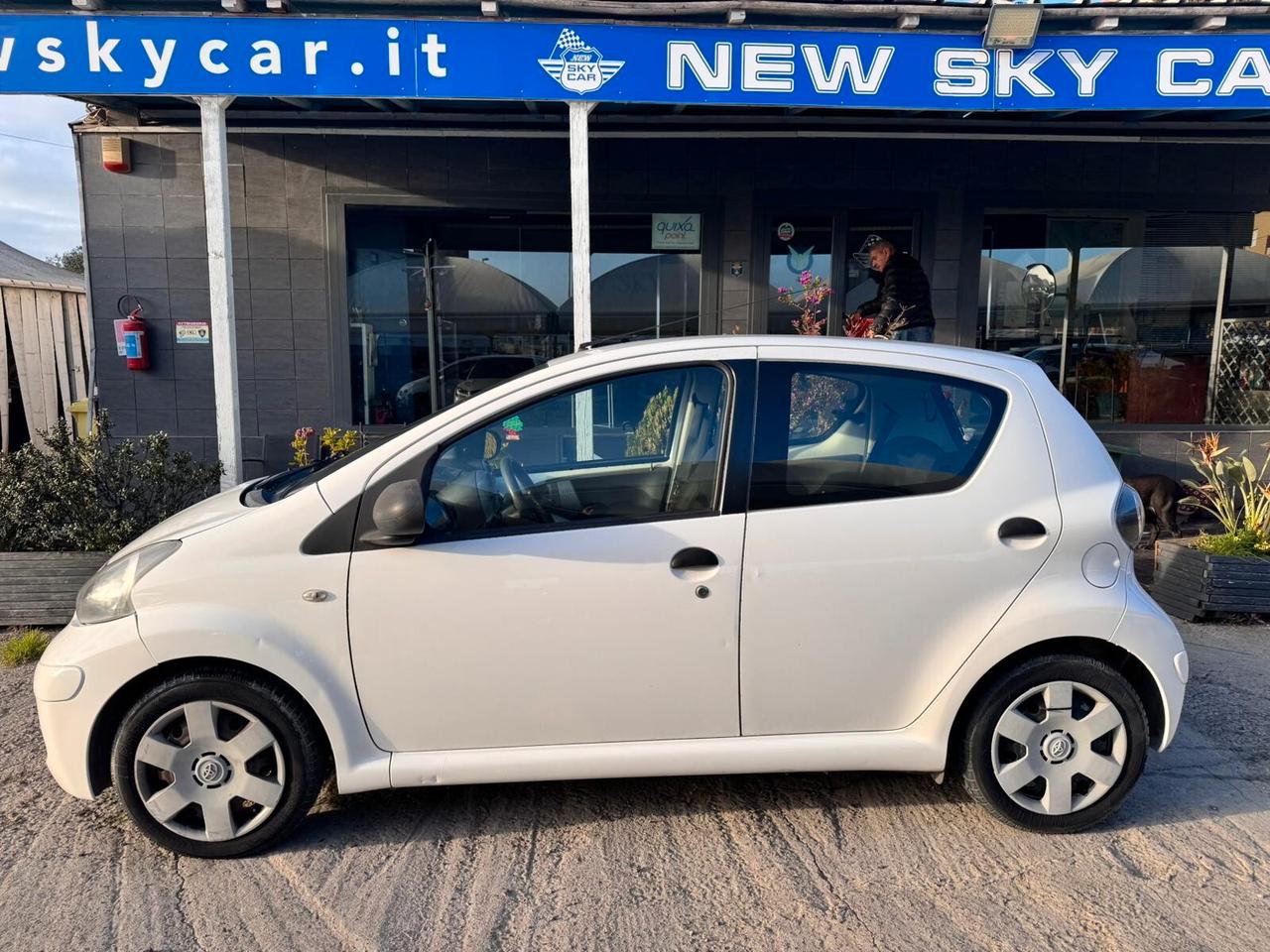 Toyota Aygo 1.0 12V VVT-i 5 porte Now Connect