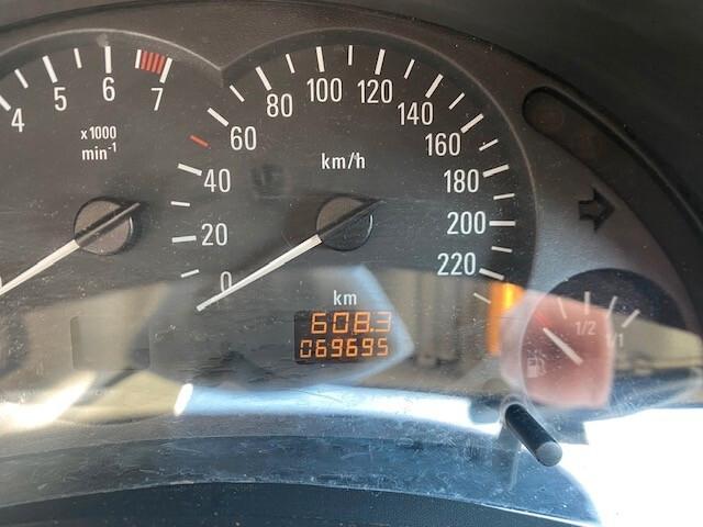 Opel Corsa 1.2i 16V cat 3 porte Comfort