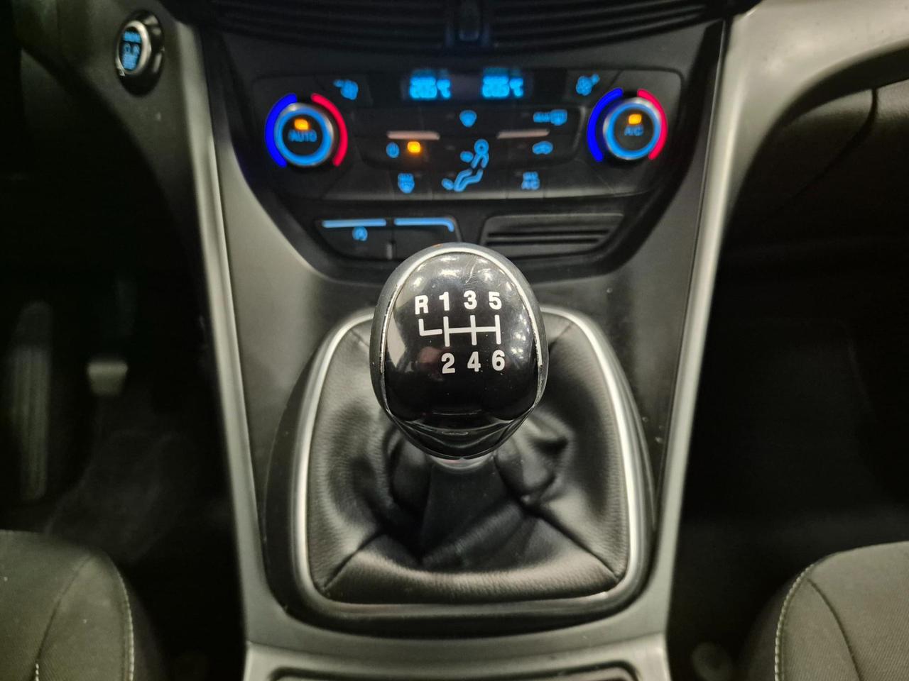 Ford Kuga 1.5 tdci Titanium s&s 2wd 120cv my18 - NEOPATENTATI - Cruise/lim - Sens. Park.