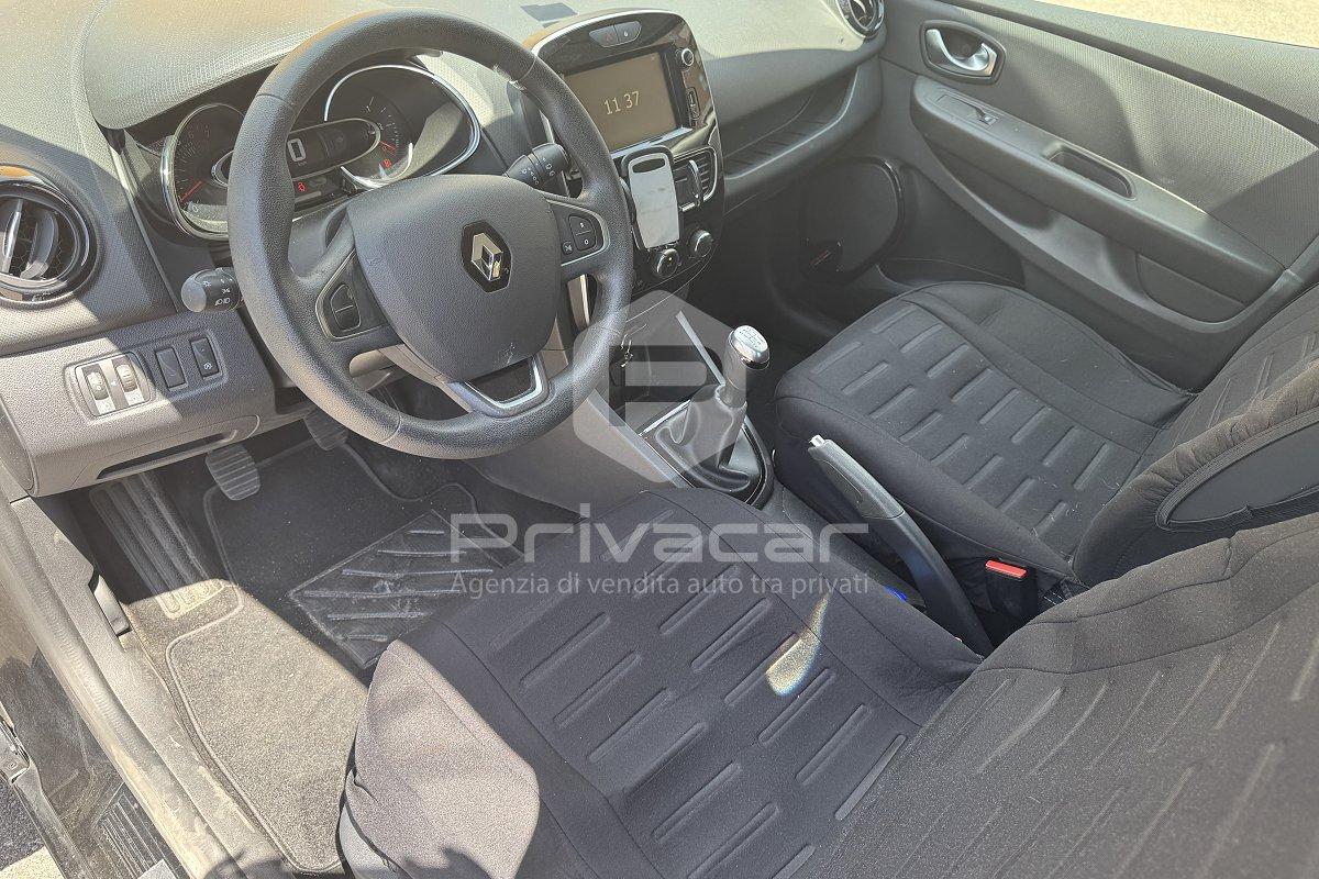 RENAULT Clio TCe 12V 90 CV 5 porte Moschino Intens